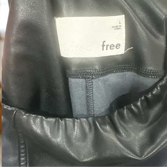 Black vegan leather Daria Leggings L - Picture 4 of 4